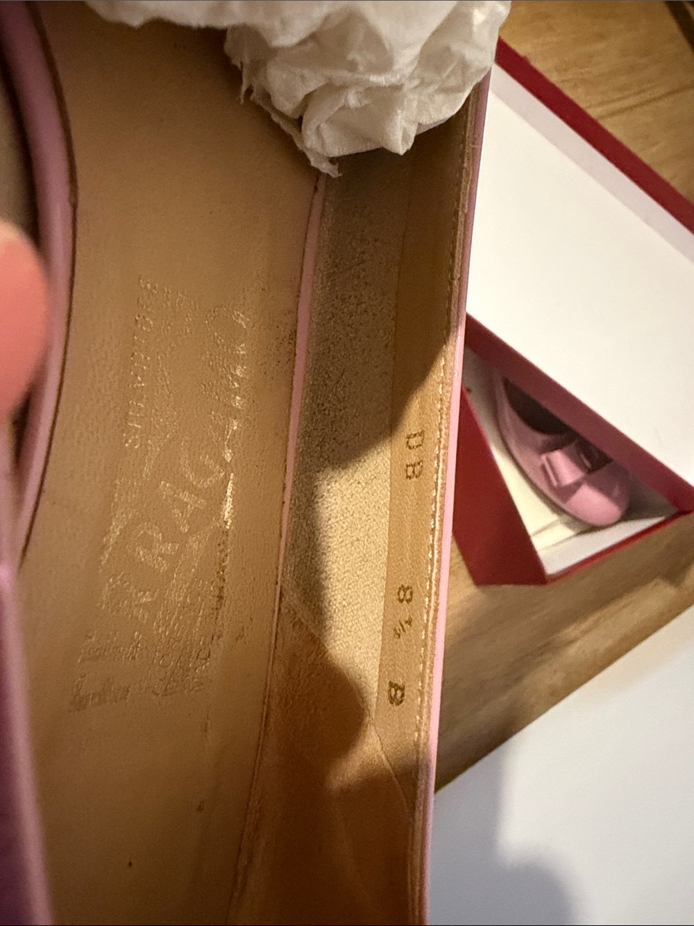 Salvatore Ferragamo Pink Patent Vara Bow Flats - Picture 6 of 6